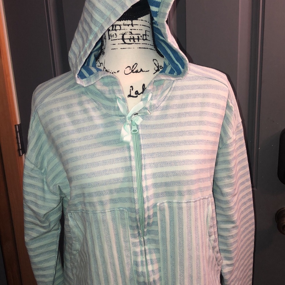 Columbia sportswear company extra large zip up lightweight hoodie, woman’s